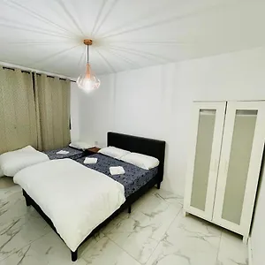 Queen Apartamento Santa Coloma de Gramenet